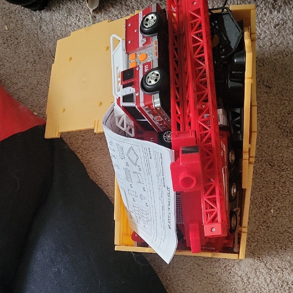 Toy Set 🚒 🔥 - Picture 3 of 10